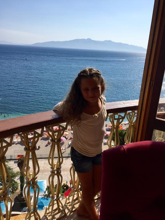 Guesthouse Central Sarande - 777 ภายนอก รูปภาพ